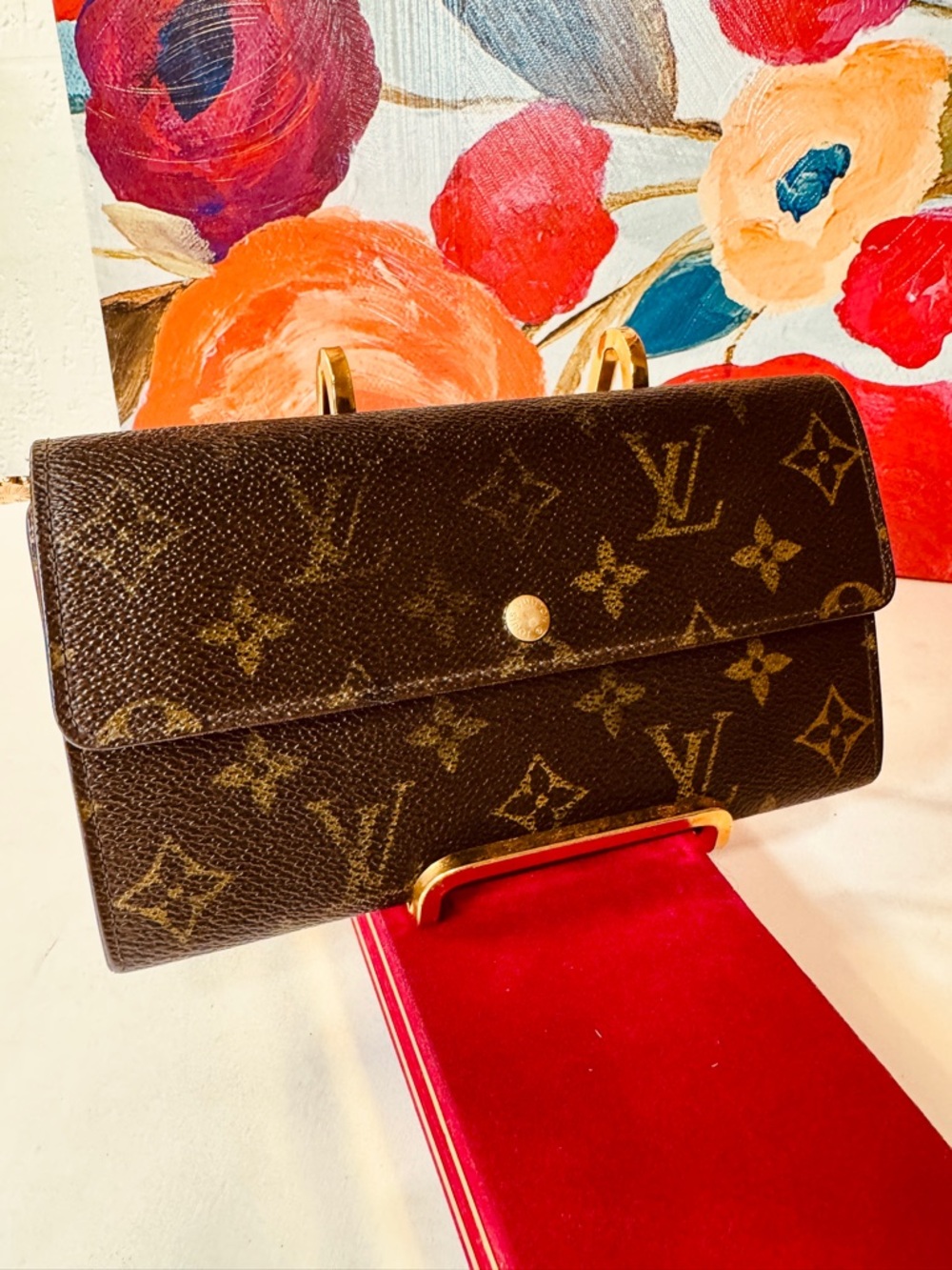 Louis Vuitton Monogram Sarah Long bifold Chain Wallet. - Picture 8 of 13